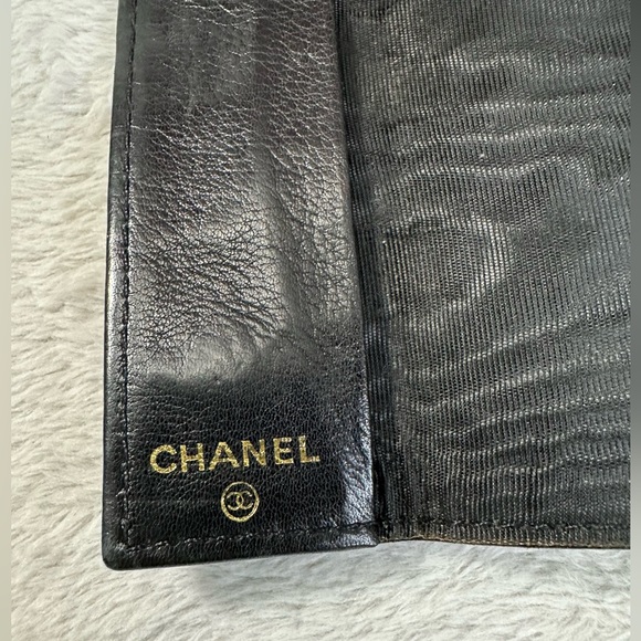 ❌SOLD❌🖤CHANEL Caviar CC Key Holder - Picture 9 of 10